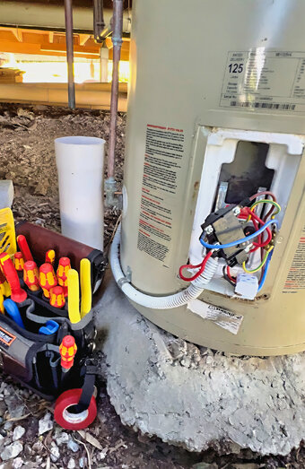 https://bibralakehotwater.com.au/uploads/2025/06/electric-hot-water-system-49471.jpg