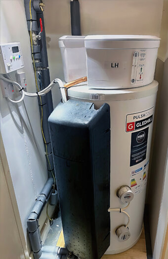 https://bibralakehotwater.com.au/uploads/2025/06/electric-hot-water-system-70649.jpg