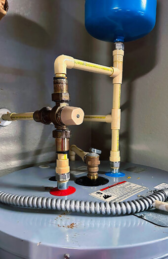 https://bibralakehotwater.com.au/uploads/2025/06/electric-hot-water-system-73015.jpg