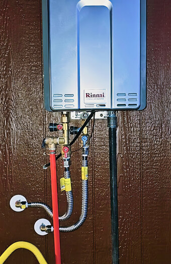 https://bibralakehotwater.com.au/uploads/2025/06/hot-water-87553.jpg